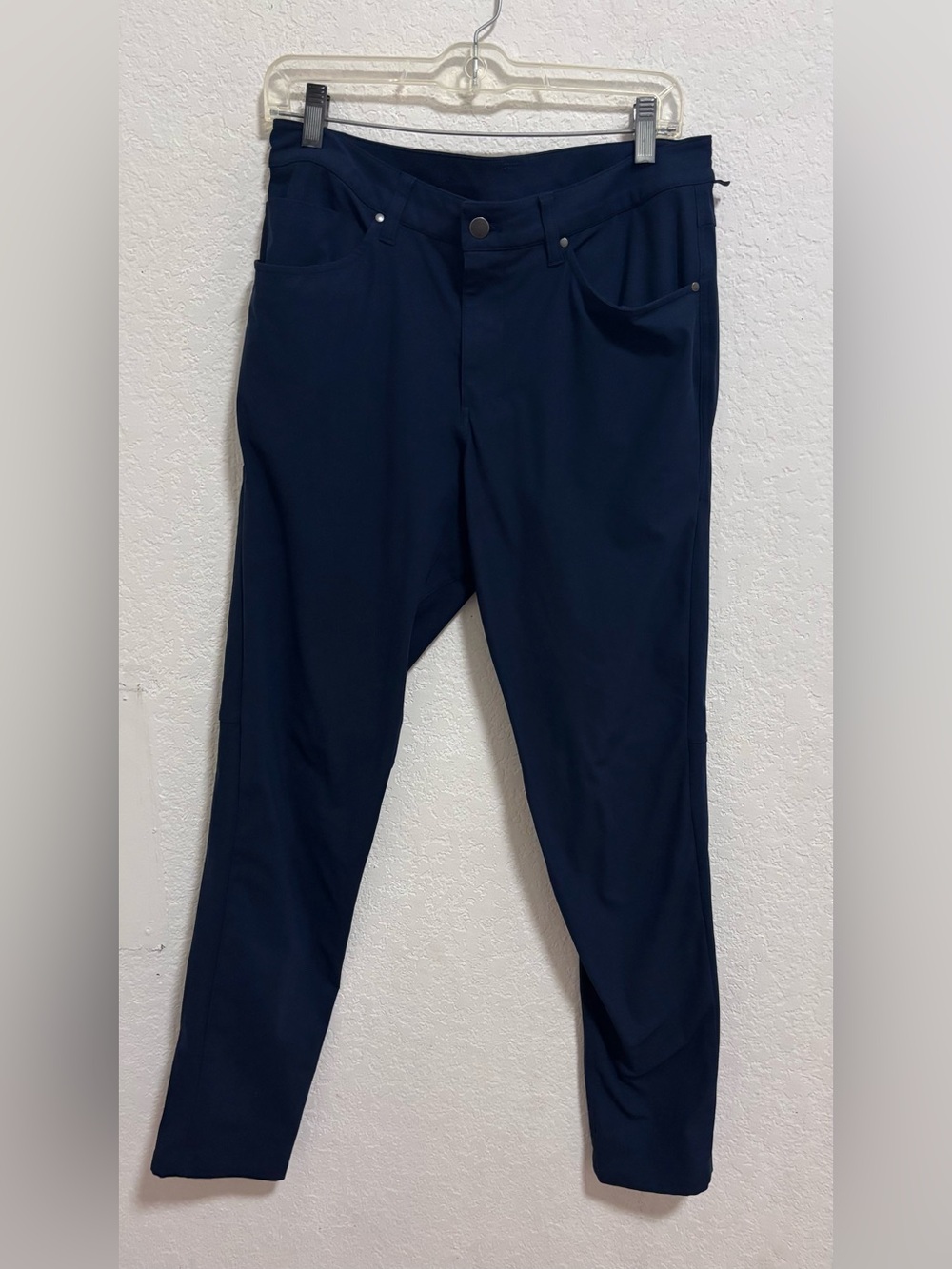 Lululemon men’s ABC pant slim